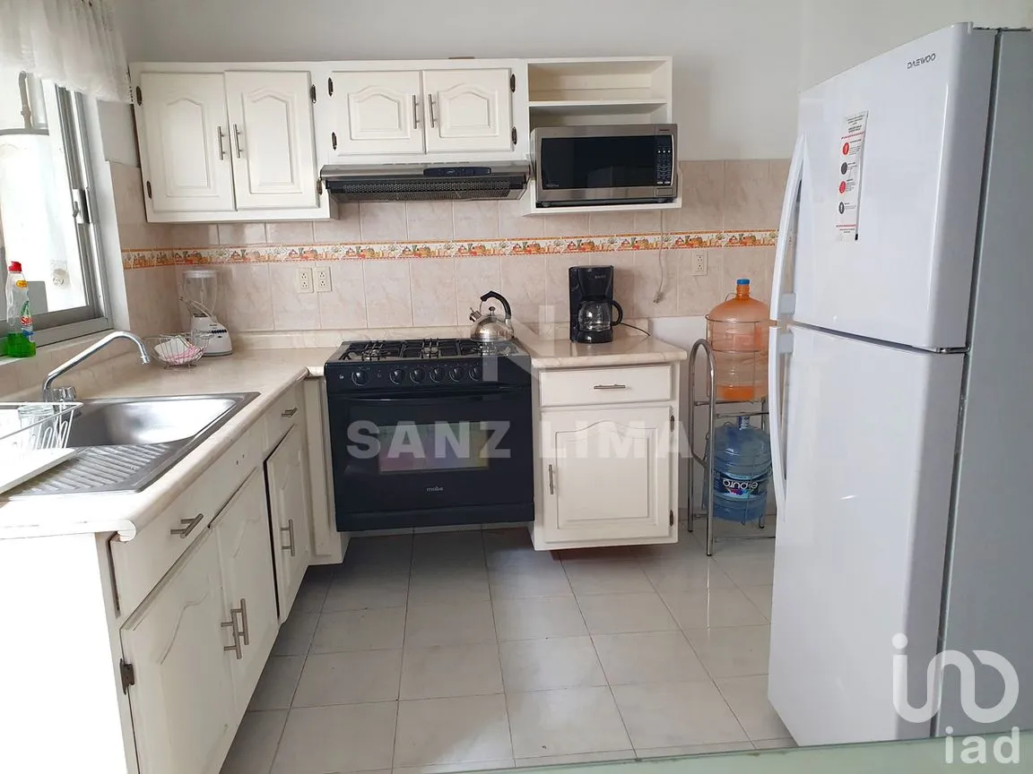 Casa en Renta en La Misión, Celaya, Guanajuato | NEX-275053 | iad México | Foto 3 de 15