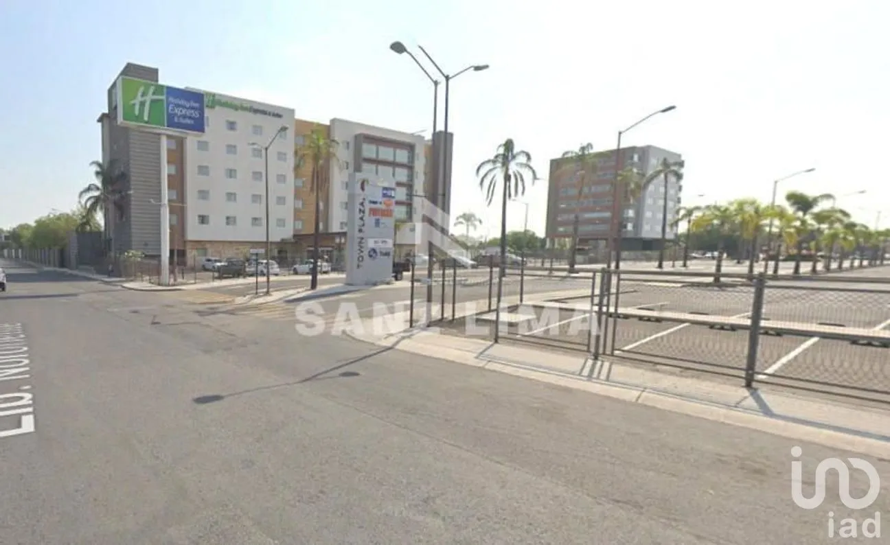 Local en Renta en Las Delicias, Celaya, Guanajuato | NEX-279074 | iad México | Foto 9 de 11