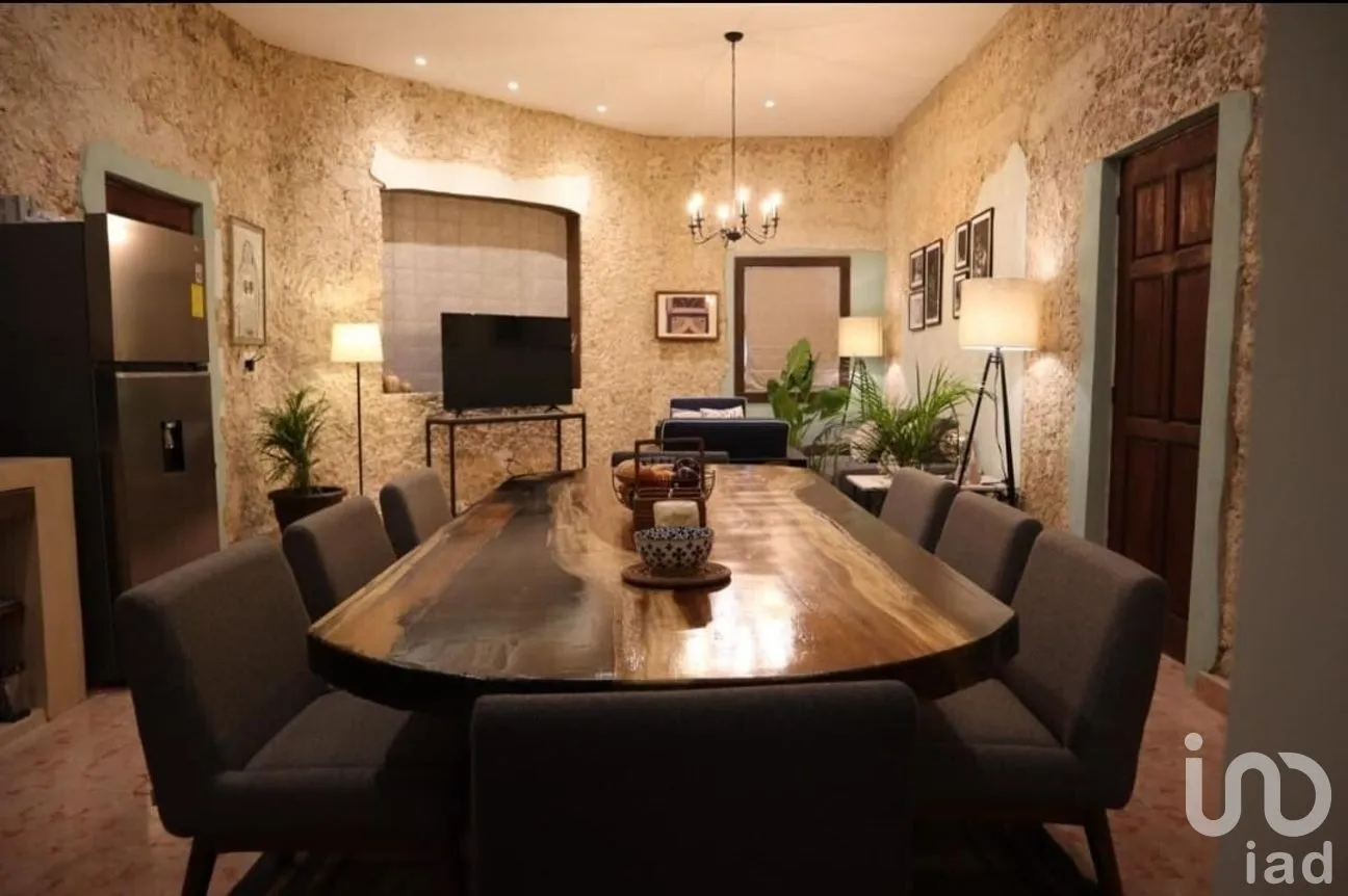Casa en Renta en Mérida Centro, Mérida, Yucatán | NEX-275413 | iad México | Foto 1 de 20