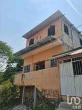 NEX-231588 - Casa en Venta, con 5 recamaras, con 3 baños, con 273 m2 de construcción en Pedregal de San Ángel, CP 29163, Chiapas.