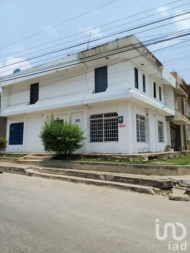 Oficina en Renta en Terán, Tuxtla Gutiérrez, Chiapas | NEX-231617 | iad México | Foto 1 de 11