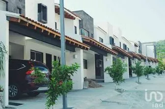 NEX-278719 - Casa en Venta, con 3 recamaras, con 3 baños, con 203 m2 de construcción en Joyas del Oriente, CP 29089, Chiapas.