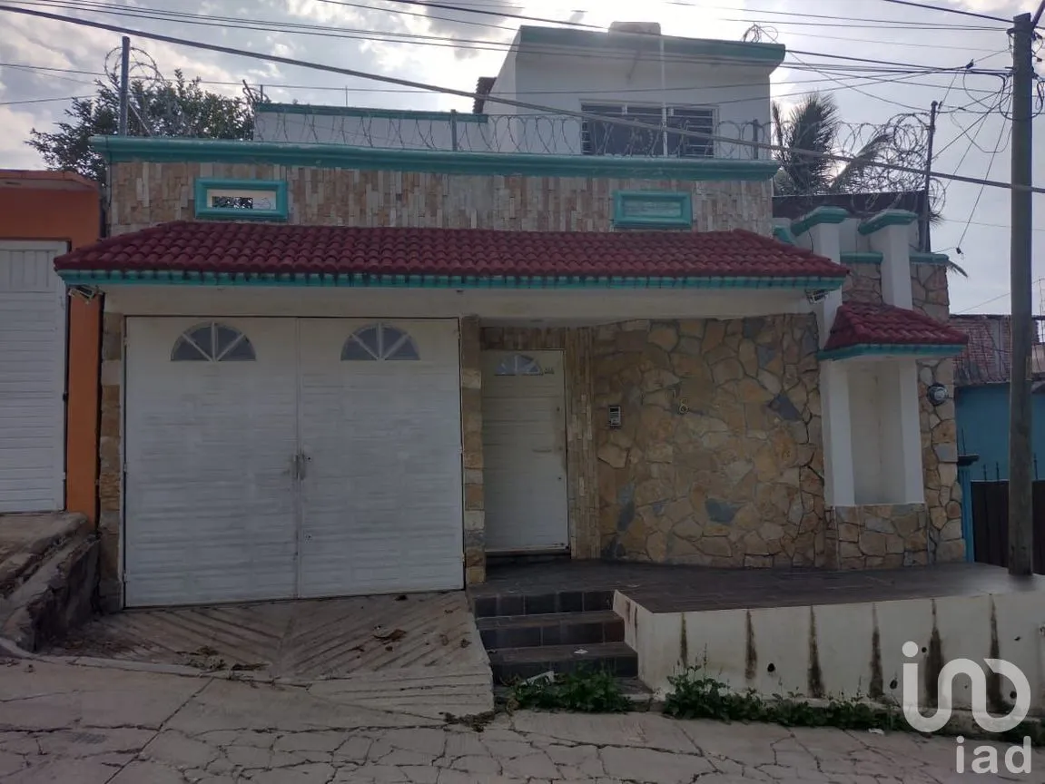 Casa en Venta en Lomas del Oriente, Tuxtla Gutiérrez, Chiapas | NEX-279798 | iad México | Foto 1 de 35