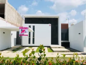 NEX-116979 - Casa en Venta, con 4 recamaras, con 3 baños, con 143 m2 de construcción en Paseo de la Hacienda, CP 28017, Colima.
