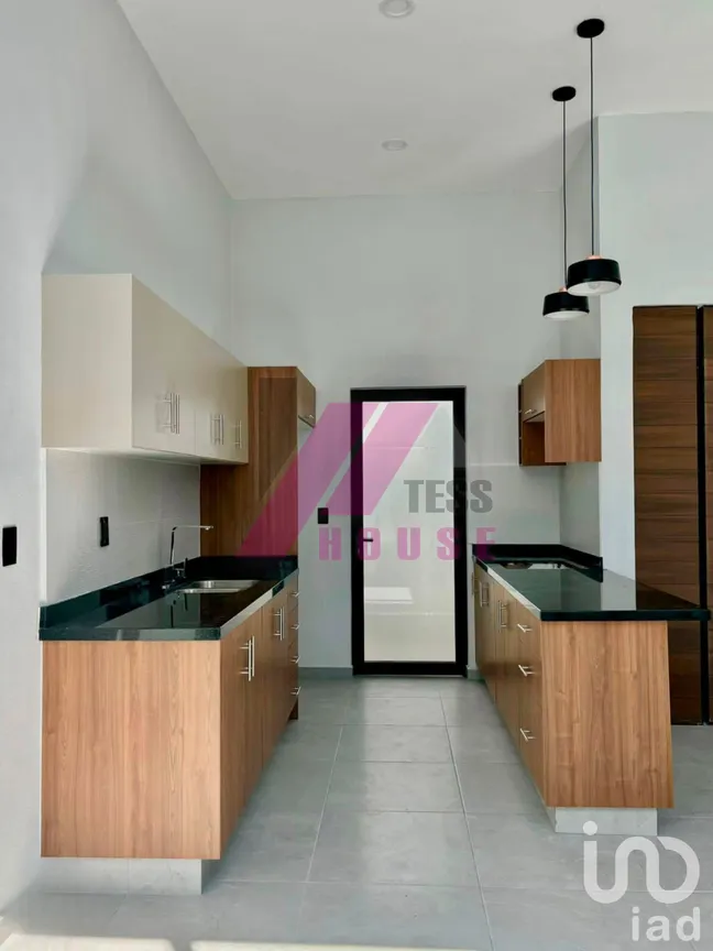 Casa en Venta en Residencial Esmeralda Norte, Colima, Colima | NEX-226703 | iad México | Foto 3 de 9