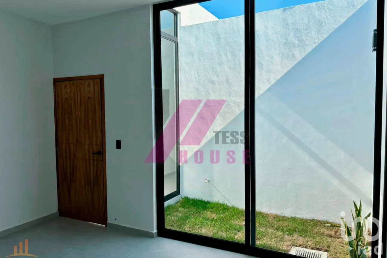 Casa en Venta en Residencial Esmeralda Norte, Colima, Colima | NEX-226703 | iad México | Foto 8 de 9