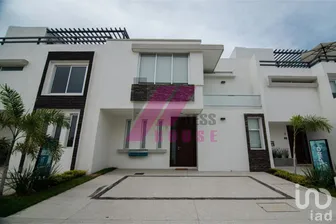 NEX-277516 - Casa en Venta, con 3 recamaras, con 3 baños, con 161 m2 de construcción en Elías Zamora Verduzco, CP 28869, Colima.