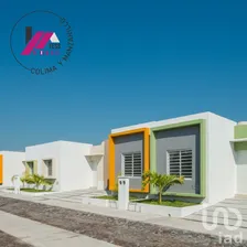 NEX-277526 - Casa en Venta, con 2 recamaras, con 1 baño, con 49.18 m2 de construcción en Mirador de La Cumbre III, CP 28048, Colima.