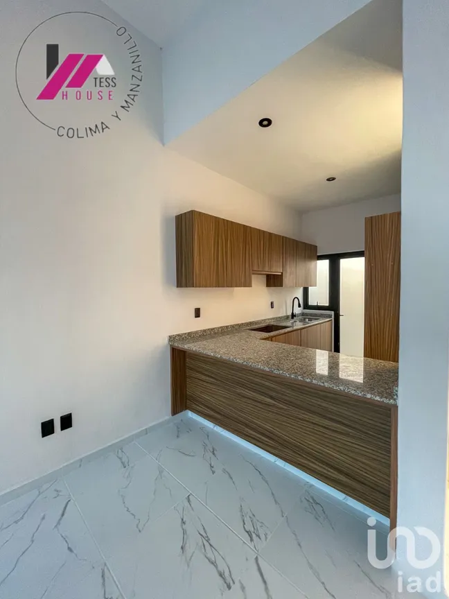 Casa en Venta en Residencial Esmeralda Norte, Colima, Colima | NEX-277540 | iad México | Foto 3 de 10