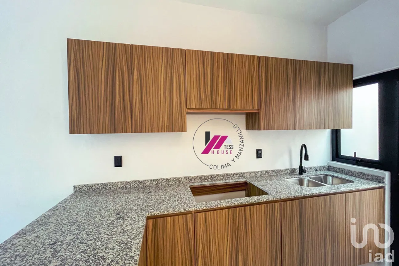 Casa en Venta en Residencial Esmeralda Norte, Colima, Colima | NEX-277540 | iad México | Foto 4 de 10