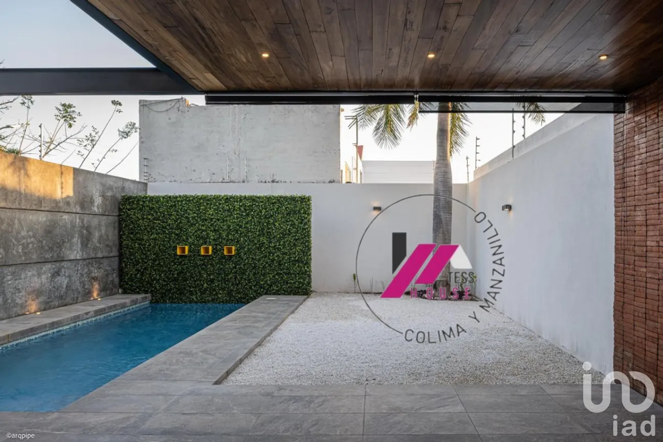 Casa en Venta en Colinas de Santa Fe, Colima, Colima | NEX-277550 | iad México | Foto 3 de 11