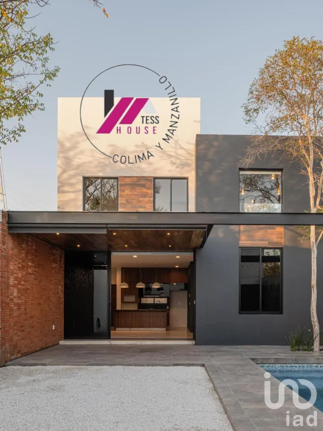 Casa en Venta en Colinas de Santa Fe, Colima, Colima | NEX-277550 | iad México | Foto 1 de 11