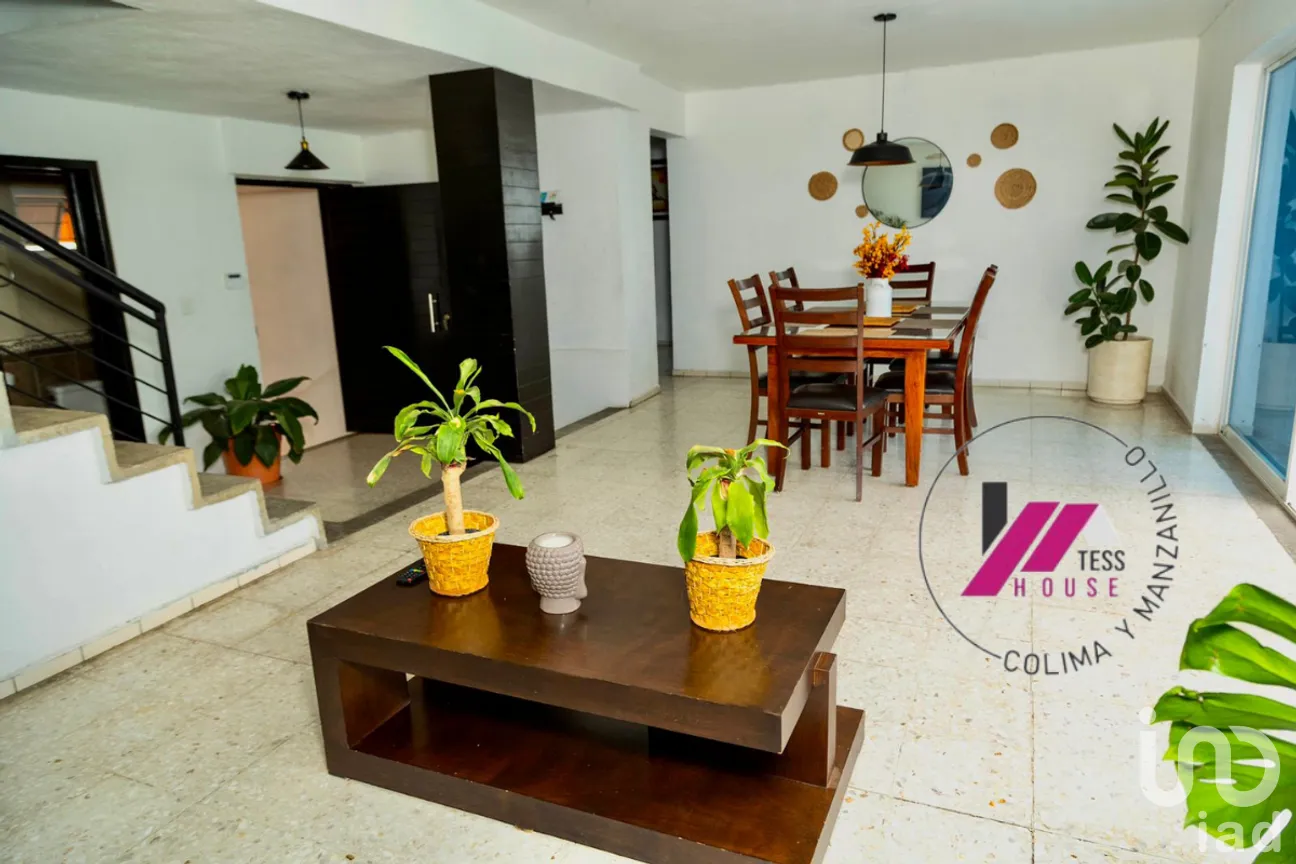 Casa en Venta en Lomas de Circunvalación, Colima, Colima | NEX-277553 | iad México | Foto 8 de 26