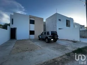 NEX-200967 - Casa en Venta, con 3 recamaras, con 3 baños, con 165 m2 de construcción en Conkal, CP 97345, Yucatán.