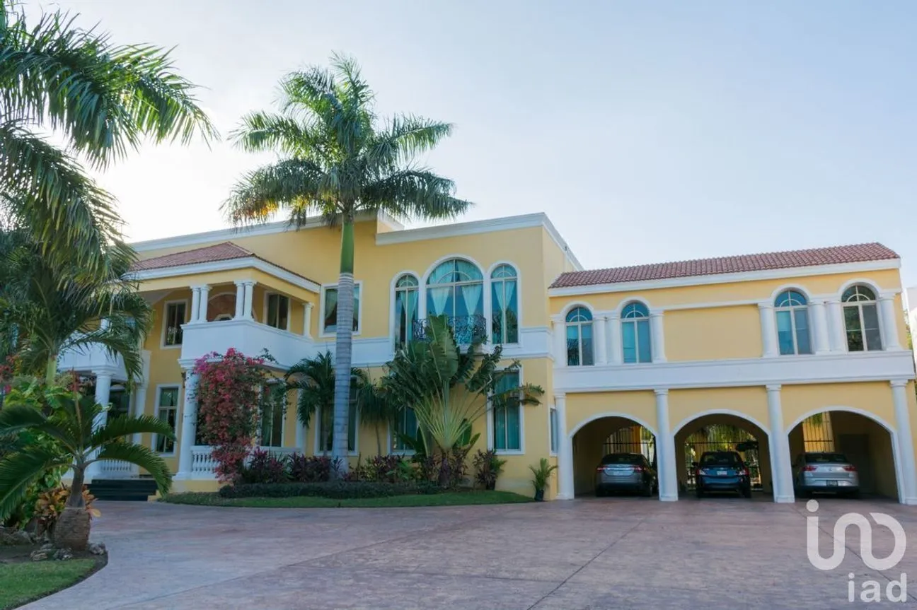 Casa en Venta en Club de Golf La Ceiba, Mérida, Yucatán | NEX-229148 | iad México | Foto 1 de 25