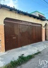 NEX-229170 - Casa en Venta, con 4 recamaras, con 3 baños, con 206.92 m2 de construcción.