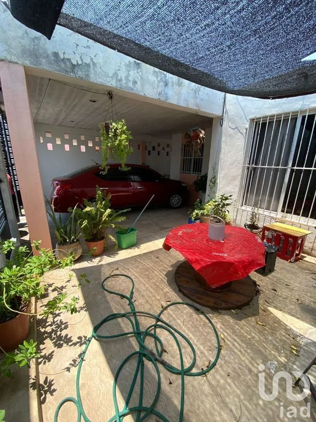Casa en Venta en Yucalpeten, Mérida, Yucatán | NEX-229195 | iad México | Foto 3 de 17
