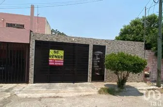 NEX-229195 - Casa en Venta, con 3 recamaras, con 1 baño en Yucalpeten, CP 97238, Yucatán.