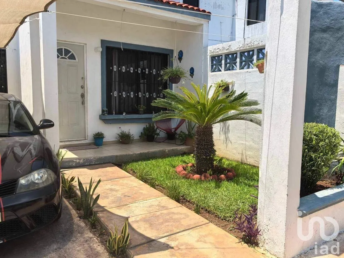 Casa en Venta en Paseos de Opichen, Mérida, Yucatán | NEX-229211 | iad México | Foto 2 de 20