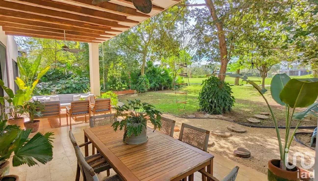 Casa en Venta en Yucatán Country Club, Mérida, Yucatán | NEX-229216 | iad México | Foto 3 de 9