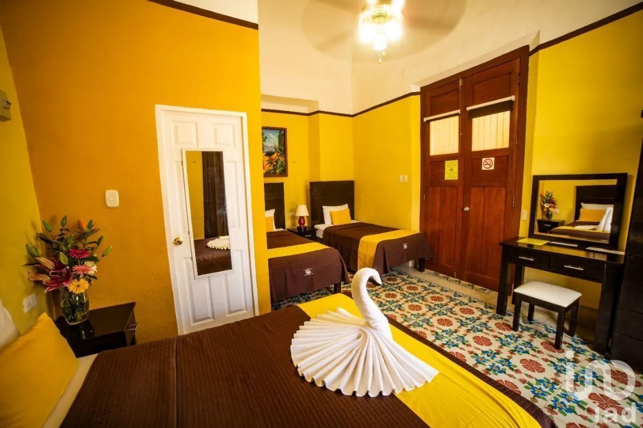 Casa en Venta en Mérida Centro, Mérida, Yucatán | NEX-232121 | iad México | Foto 3 de 41