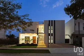 NEX-279337 - Casa en Venta, con 3 recamaras, con 4 baños, con 352 m2 de construcción en Cabo Norte, CP 97305, Yucatán.