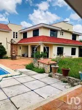 NEX-279368 - Casa en Venta, con 3 recamaras, con 4 baños, con 644 m2 de construcción.