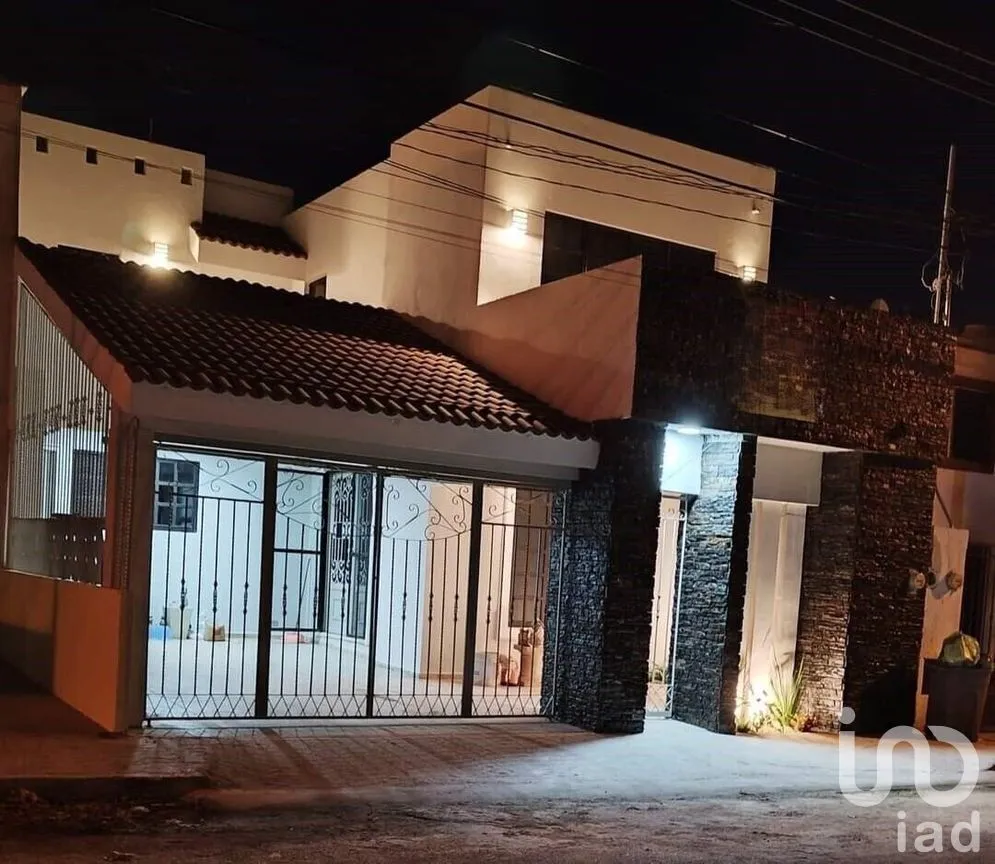Casa en Venta en Pensiones, Mérida, Yucatán | NEX-279389 | iad México | Foto 1 de 28
