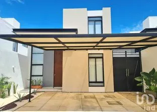 NEX-279399 - Casa en Venta, con 3 recamaras, con 3 baños, con 156 m2 de construcción.