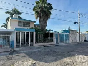 NEX-279418 - Casa en Venta, con 4 recamaras, con 4 baños, con 308 m2 de construcción en Miguel Alemán, CP 97148, Yucatán.