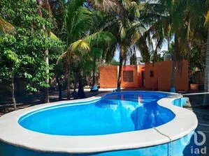 NEX-279432 - Casa en Venta, con 3 recamaras, con 2 baños, con 144.16 m2 de construcción.