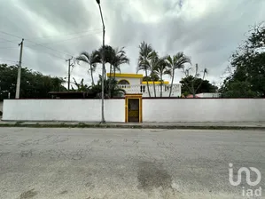 NEX-279453 - Casa en Venta, con 4 recamaras, con 2 baños, con 247.47 m2 de construcción en Emiliano Zapata Ote, CP 97144, Yucatán.