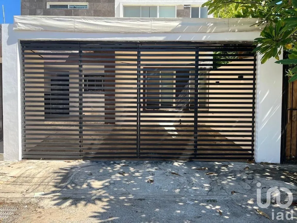 Casa en Venta en Francisco de Montejo, Mérida, Yucatán | NEX-279463 | iad México | Foto 1 de 32