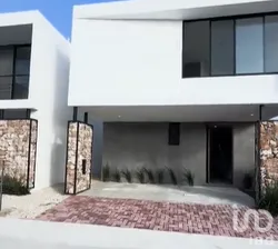 NEX-279482 - Casa en Venta, con 3 recamaras, con 2 baños, con 145 m2 de construcción.