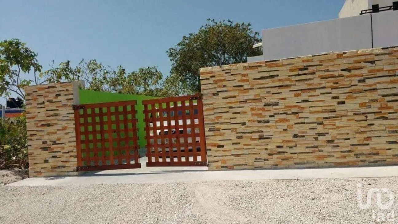 Casa en Venta en Chelem, Progreso, Yucatán | NEX-279550 | iad México | Foto 1 de 15