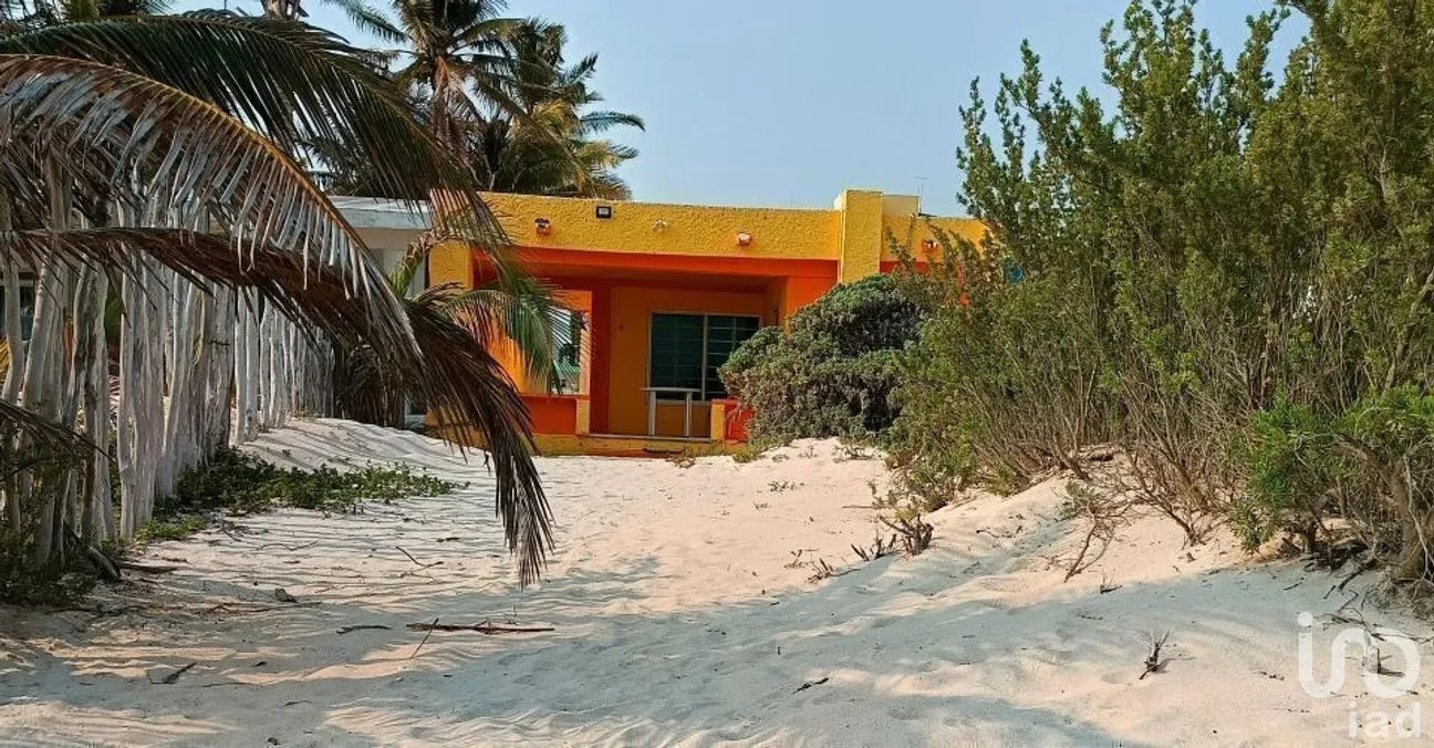 Casa en Venta en Chelem, Progreso, Yucatán | NEX-279553 | iad México | Foto 1 de 11