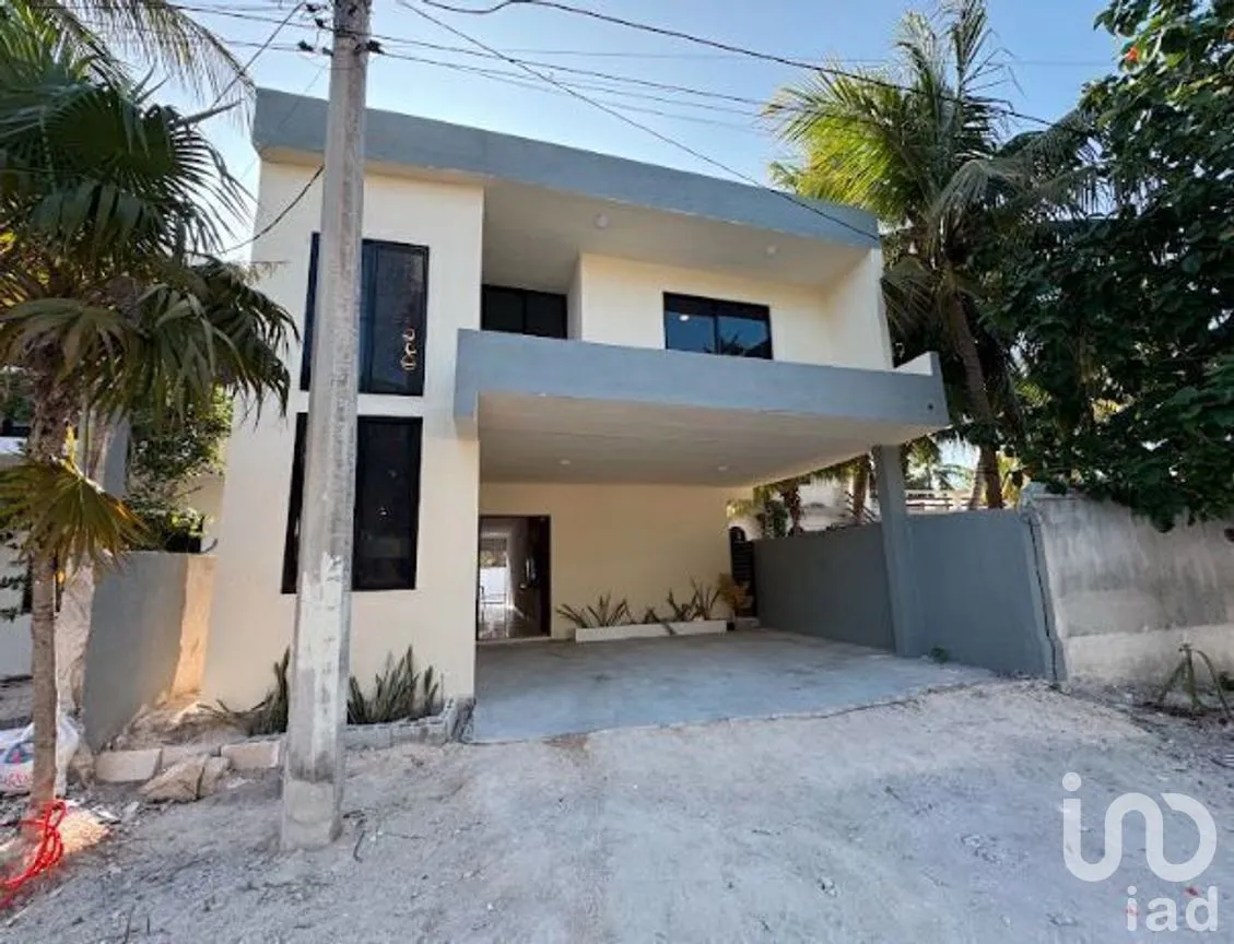 Casa en Venta en Chicxulub Puerto, Progreso, Yucatán | NEX-279561 | iad México | Foto 1 de 24