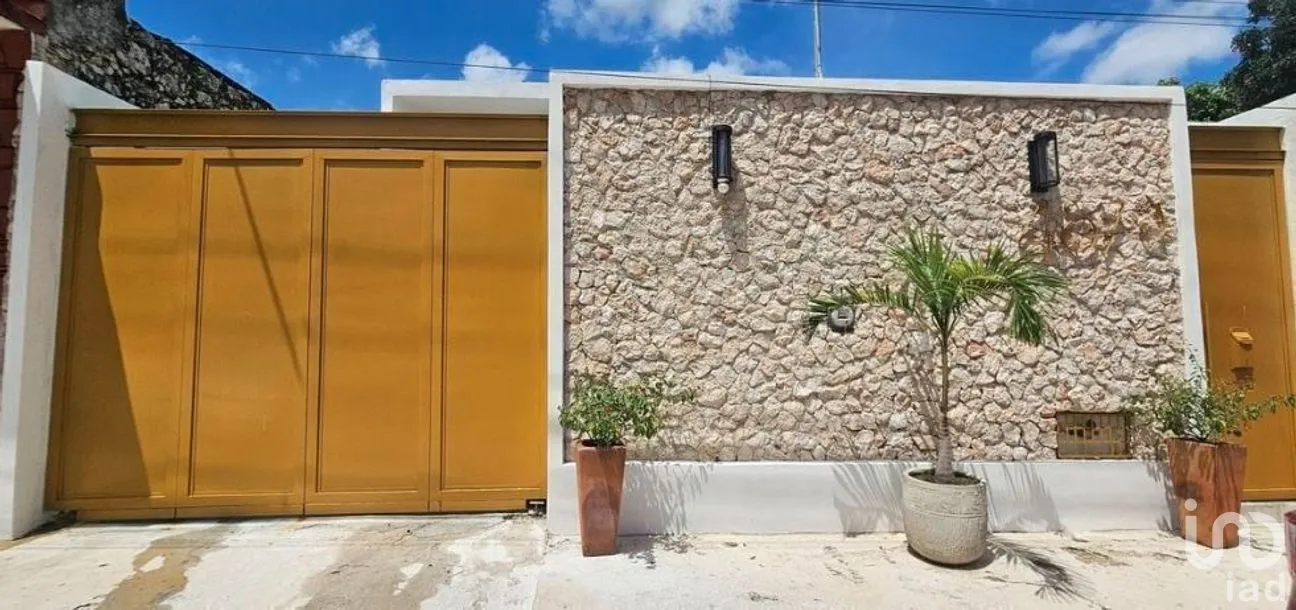 Casa en Venta en Mérida Centro, Mérida, Yucatán | NEX-279570 | iad México | Foto 1 de 15