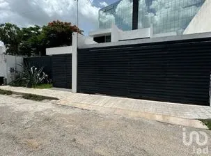 NEX-279581 - Casa en Venta, con 4 recamaras, con 6 baños, con 470 m2 de construcción en Montebello, CP 97113, Yucatán.