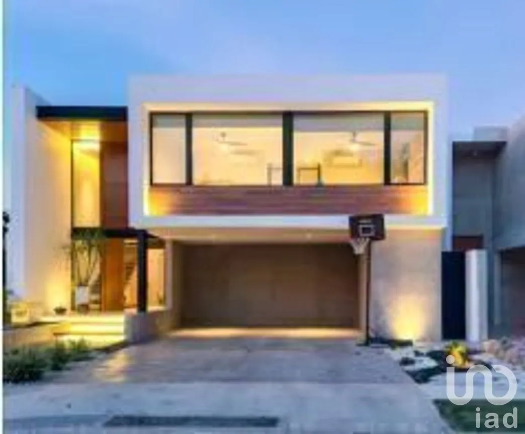 Casa en Venta en Cholul, Mérida, Yucatán | NEX-279590 | iad México | Foto 1 de 14