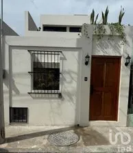 NEX-279606 - Casa en Renta, con 2 recamaras, con 2 baños, con 156.5 m2 de construcción en Mérida Centro, CP 97000, Yucatán.