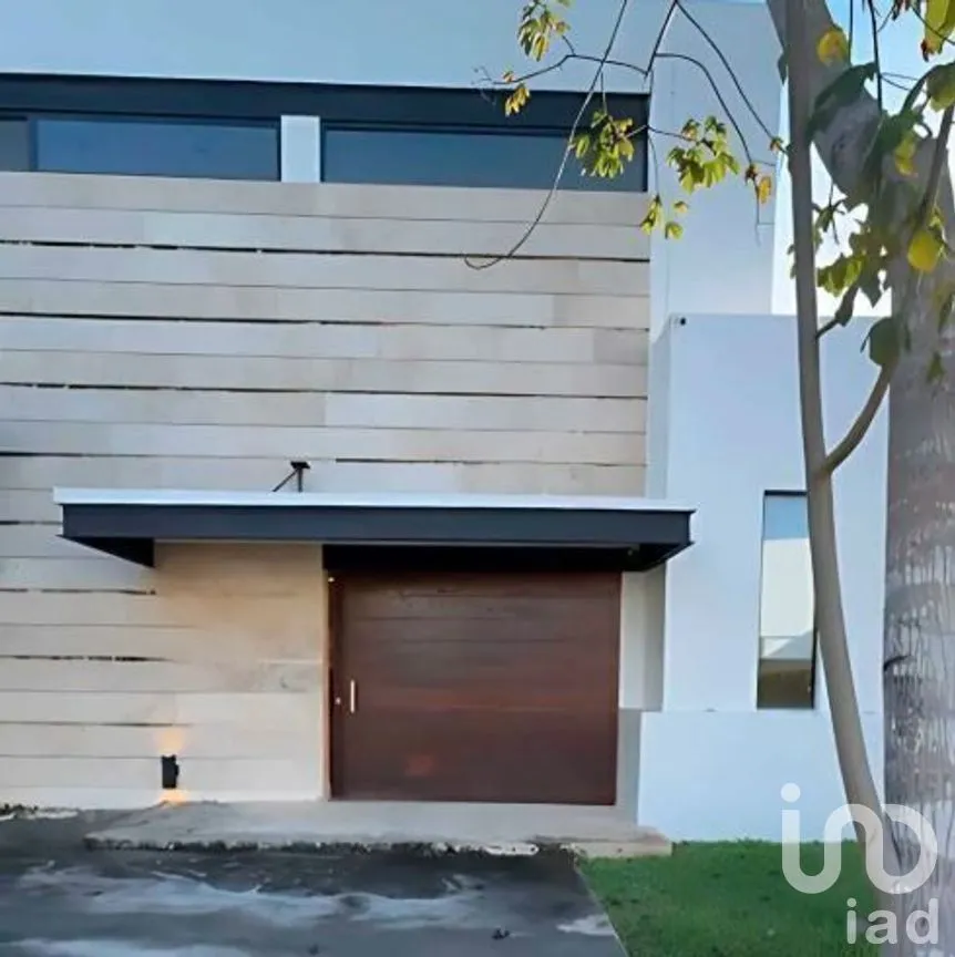 Casa en Venta en Yucatán Country Club, Mérida, Yucatán | NEX-279619 | iad México | Foto 1 de 11
