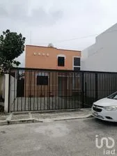 NEX-279645 - Casa en Venta, con 3 recamaras, con 2 baños en Montecarlo, CP 97130, Yucatán.