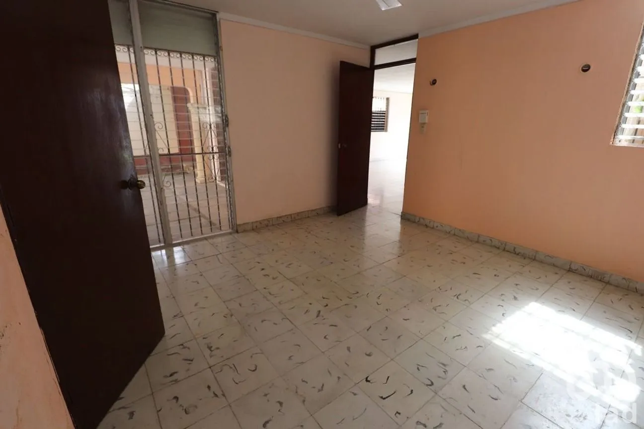 Casa en Venta en Circuito Colonias, Mérida, Yucatán | NEX-279689 | iad México | Foto 5 de 26