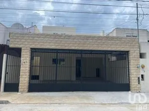 NEX-279698 - Casa en Venta, con 3 recamaras, con 3 baños.