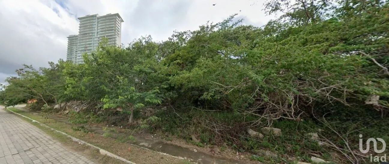 Terreno en Venta en Altabrisa, Mérida, Yucatán | NEX-285008 | iad México | Foto 2 de 2