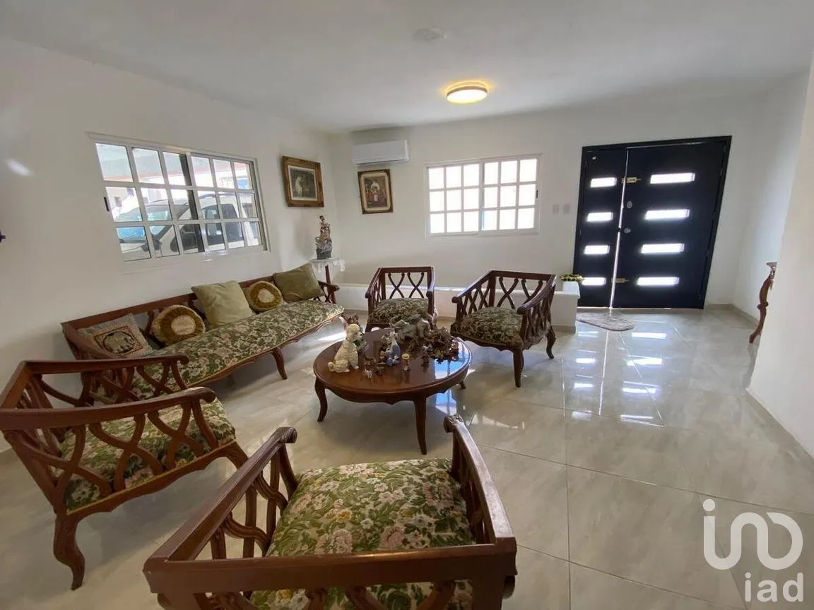 Casa en Venta en Buenavista, Mérida, Yucatán | NEX-285017 | iad México | Foto 2 de 23