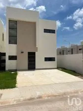NEX-285025 - Casa en Venta, con 2 recamaras, con 1 baño, con 92.24 m2 de construcción en Tixcacal Opichen, CP 97249, Yucatán.