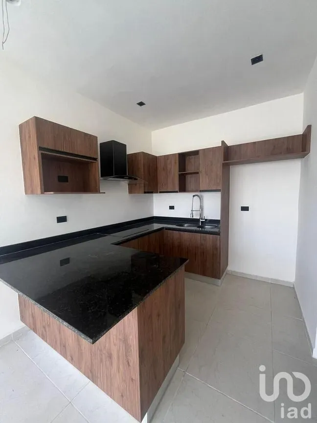 Casa en Venta en Tixcacal Opichen, Mérida, Yucatán | NEX-285027 | iad México | Foto 8 de 17