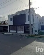 NEX-289010 - Casa en Venta, con 6 recamaras, con 6 baños en Francisco de Montejo, CP 97203, Yucatán.